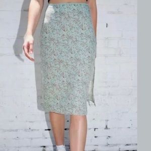 Brandy Melville green flower summer skirt
